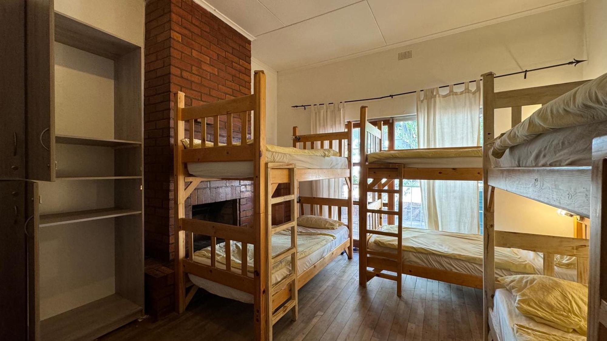 Paradisegarden Backpackers Windhoek Bagian luar foto